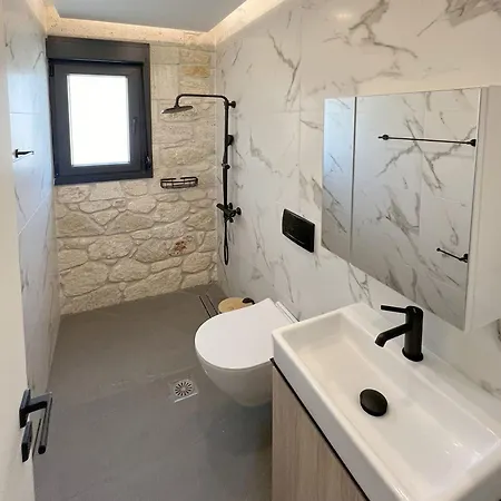 Lithos: 2-bd With Private Pool فندق Néa Fókaia