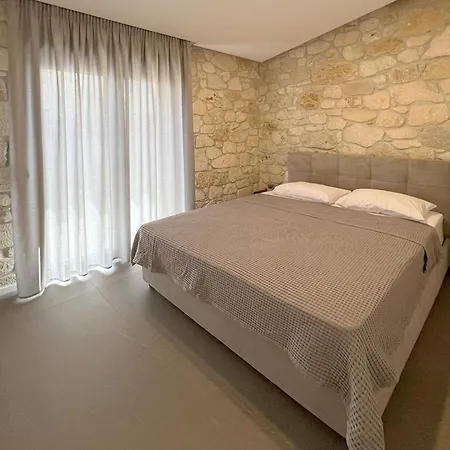 Lithos: 2-bd With Private Pool فندق Néa Fókaia